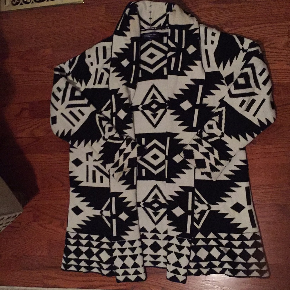 Jones New York Aztec print sweater coat